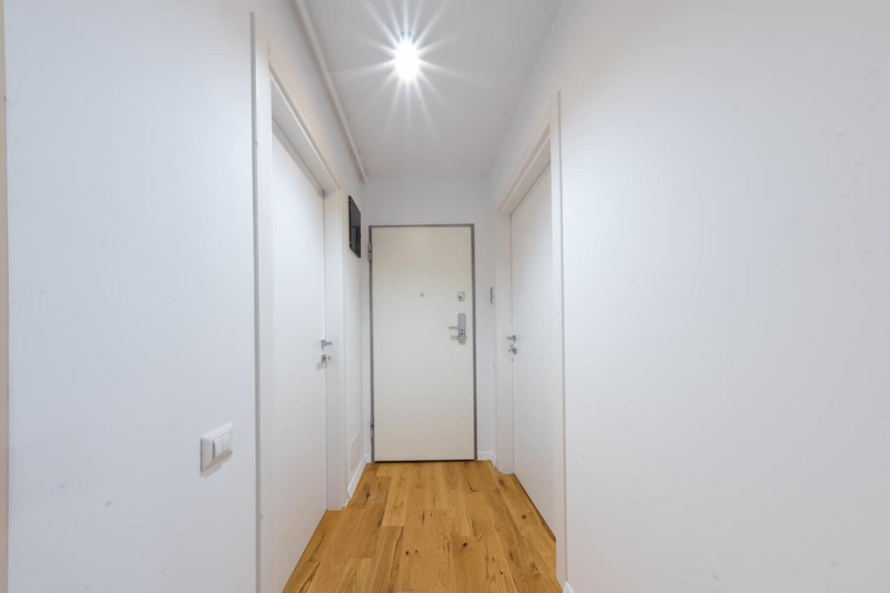 Citadela North 1Br Apartment W Security And Self Check In Boekarest Buitenkant foto