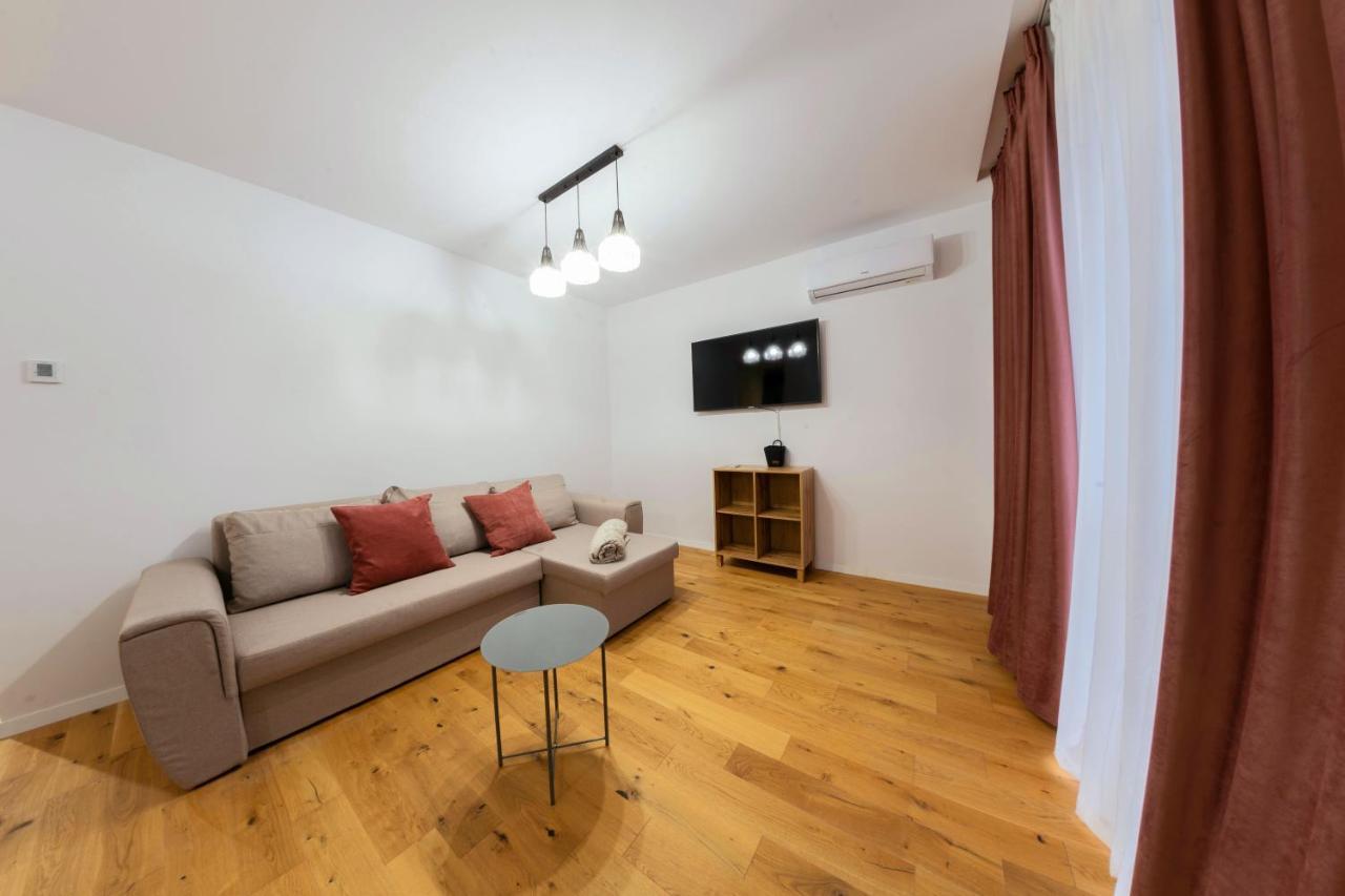 Citadela North 1Br Apartment W Security And Self Check In Boekarest Buitenkant foto